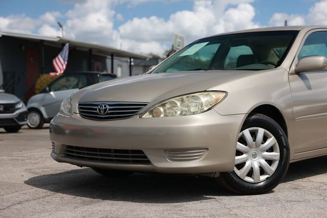 Used 2006 Toyota Camry LE FWD image 32