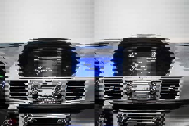 Used 2016 Honda Odyssey Touring Elite image 14