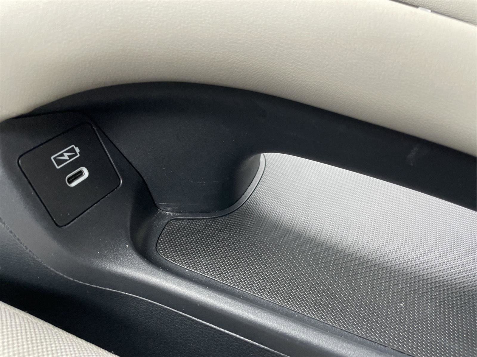 Used 2024 Honda HR-V LX image 30