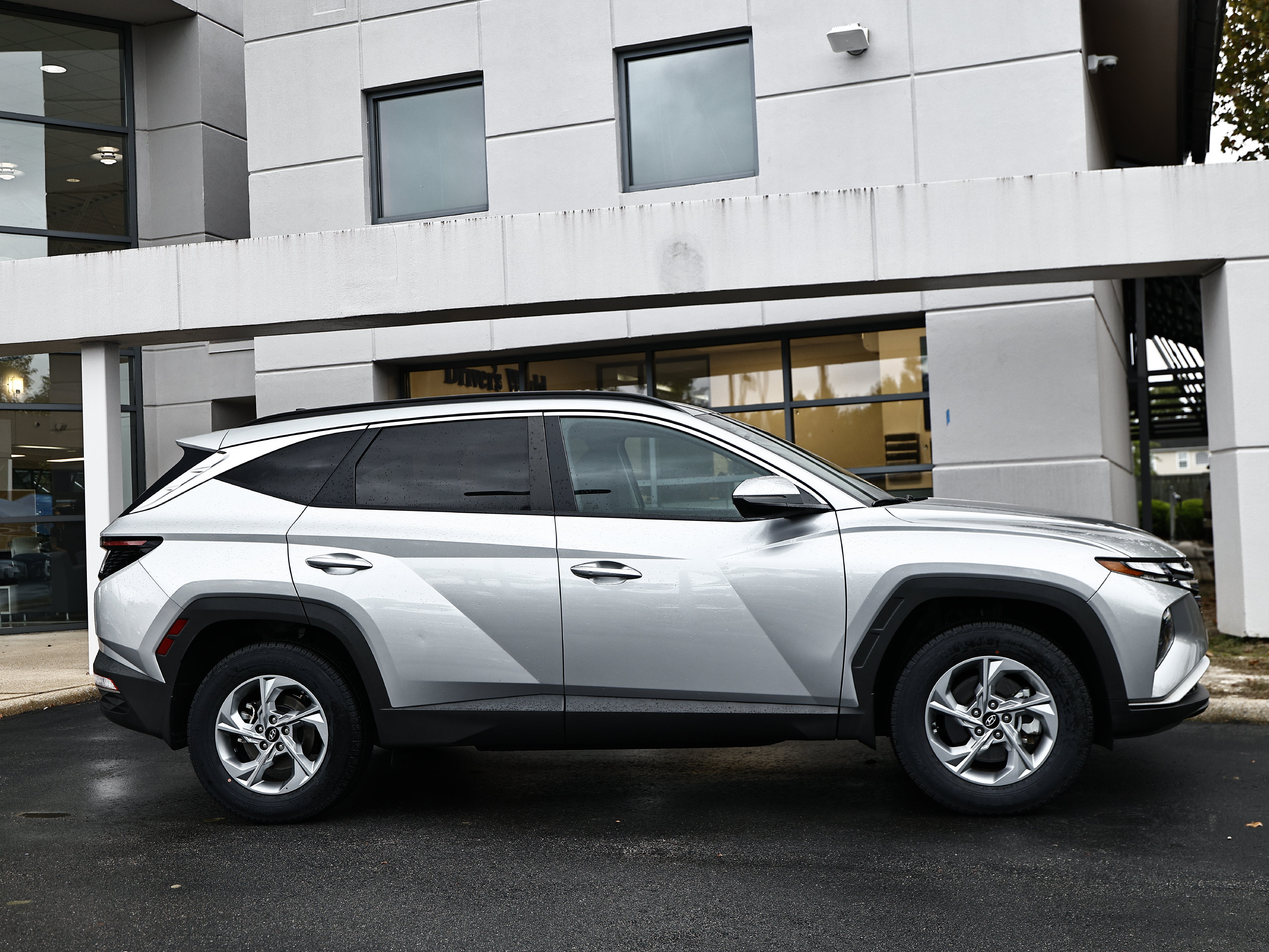 Used 2023 Hyundai Tucson SEL AWD/4WD image 4