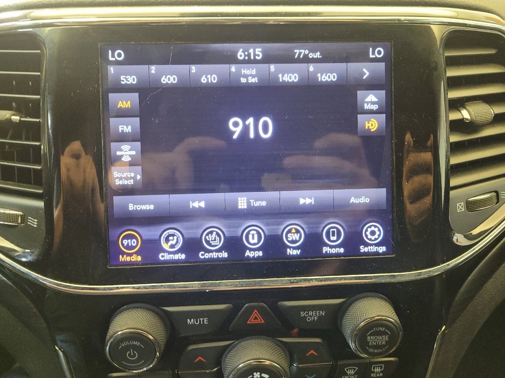 Used 2020 Jeep Grand Cherokee Altitude AWD/4WD image 25