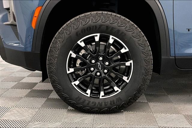Used 2025 Chevrolet Traverse Z71 w/ Enhanced Driving Package image 10