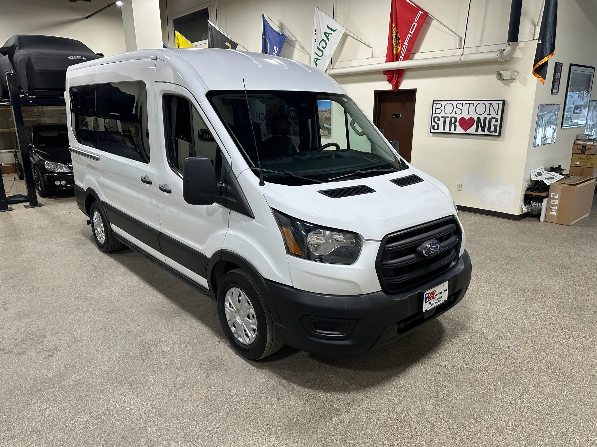 Used 2020 Ford Transit 150 Medium Roof RWD image 6