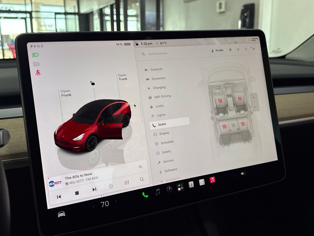 Used 2022 Tesla Model Y Long Range AWD/4WD image 46