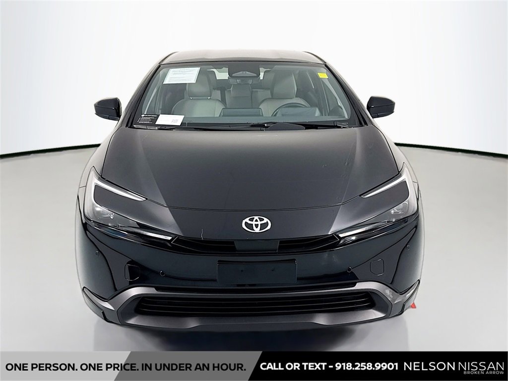 Used 2024 Toyota Prius LE image 2