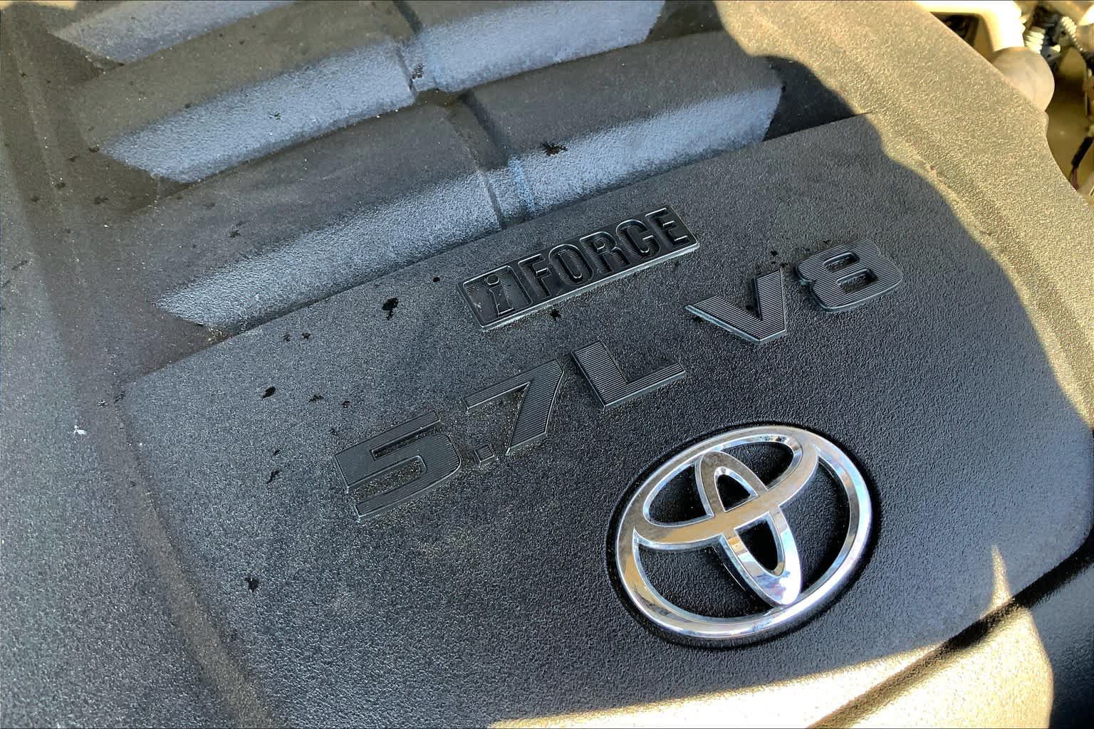 Used 2019 Toyota Tundra Limited w/ TRD Off Road Package AWD/4WD image 30