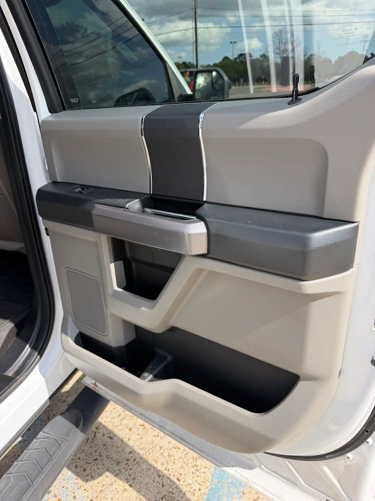 Used 2018 Ford F150 XLT w/ Trailer Tow Package image 22
