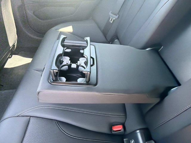 Used 2025 BMW M440i RWD image 23