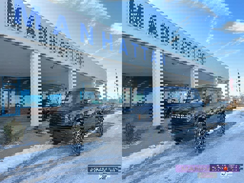 New 2025 Ford Bronco Outer Banks image 1