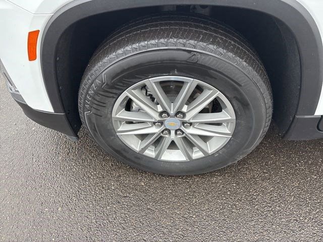 Used 2023 Chevrolet Traverse LT image 48