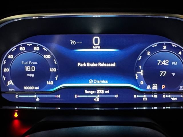 Used 2023 Chevrolet Suburban Premier AWD/4WD image 11