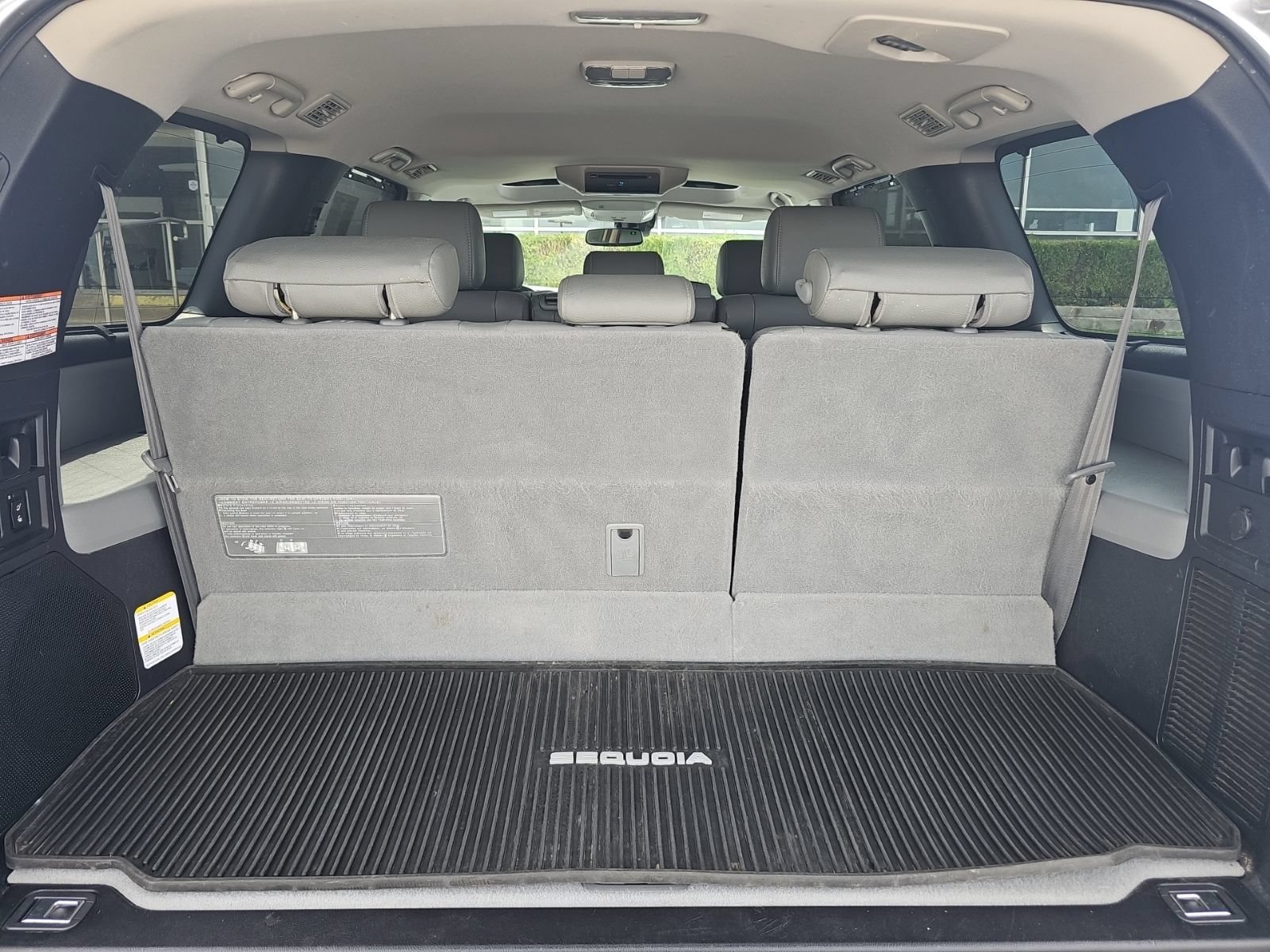 Used 2018 Toyota Sequoia Limited w/ Safety & Convenience Package AWD/4WD image 38