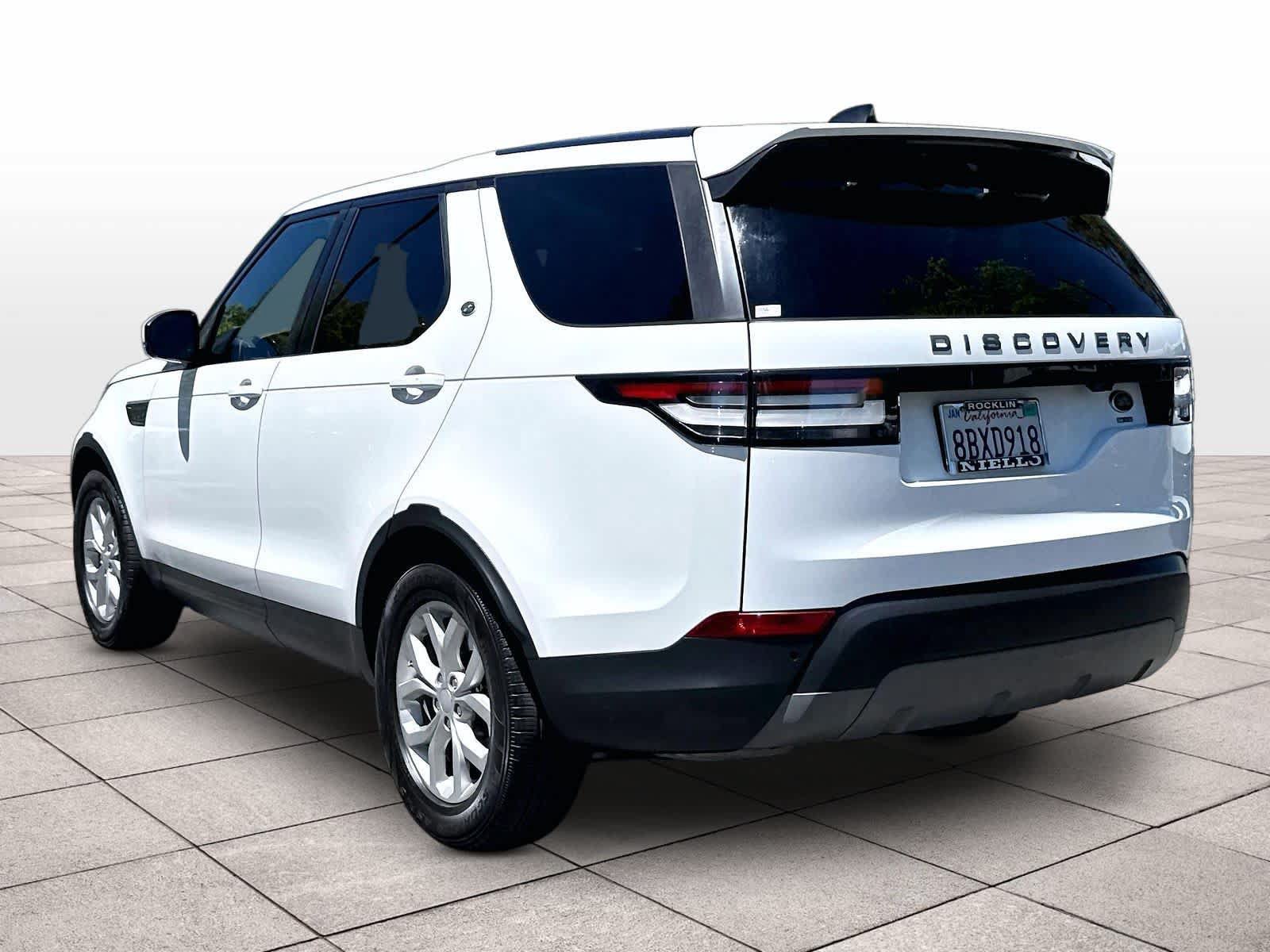 Used 2017 Land Rover Discovery SE AWD/4WD image 15