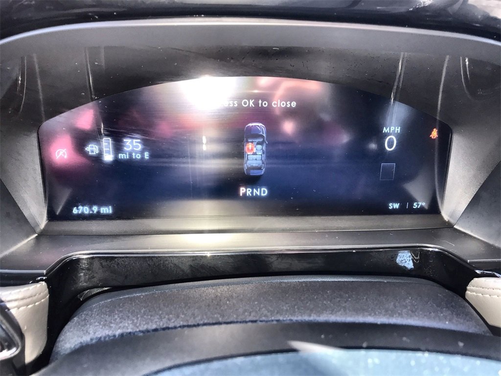 Used 2024 Lincoln Corsair AWD image 15