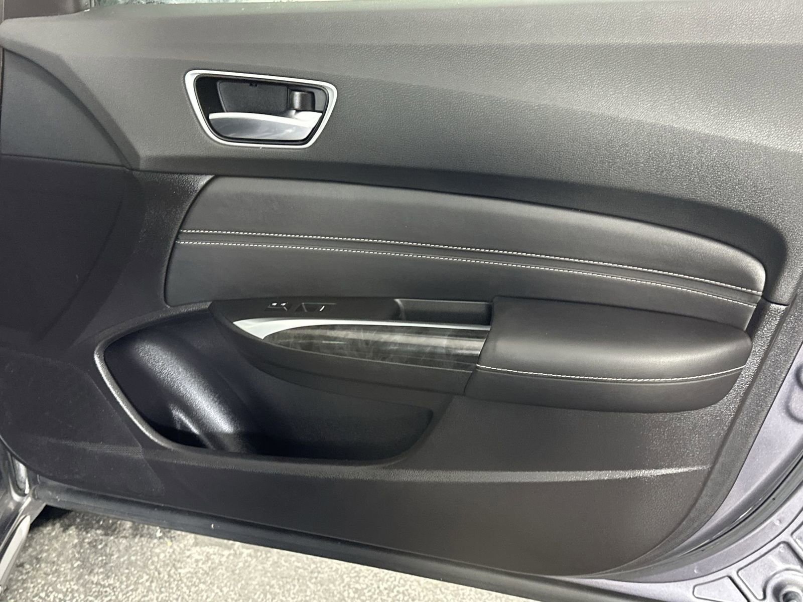 Used 2020 Acura TLX V6 w/ Technology Package image 31