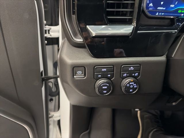 Used 2023 Chevrolet Silverado 1500 RST image 29