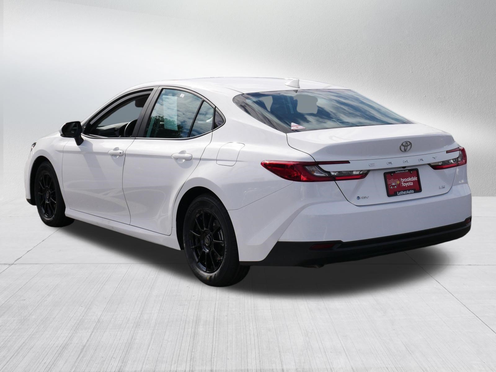 Certified 2025 Toyota Camry LE w/ Convenience Package FWD image 5