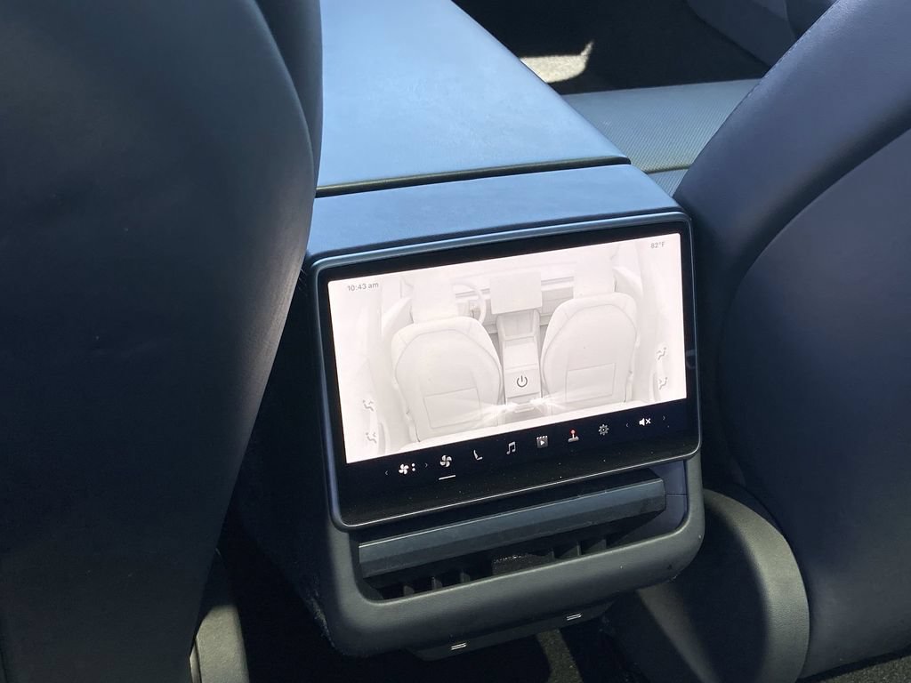 Used 2025 Tesla Model 3 Long Range RWD image 16
