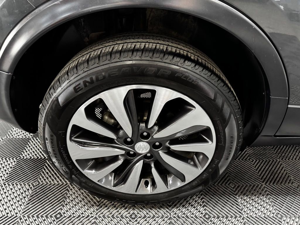 Used 2018 Buick Encore Essence FWD image 19