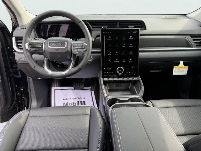 New 2027 GMC Terrain Denali w/ LPO, Floor Liner Package AWD/4WD image 2
