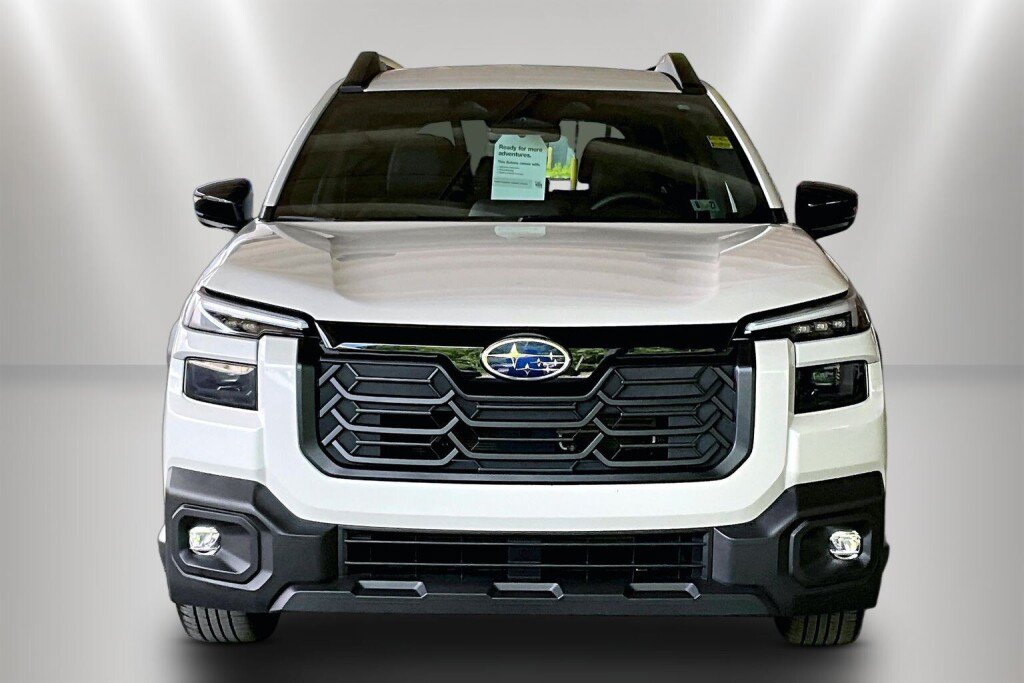 Certified 2026 Subaru Outback Premium AWD/4WD image 2