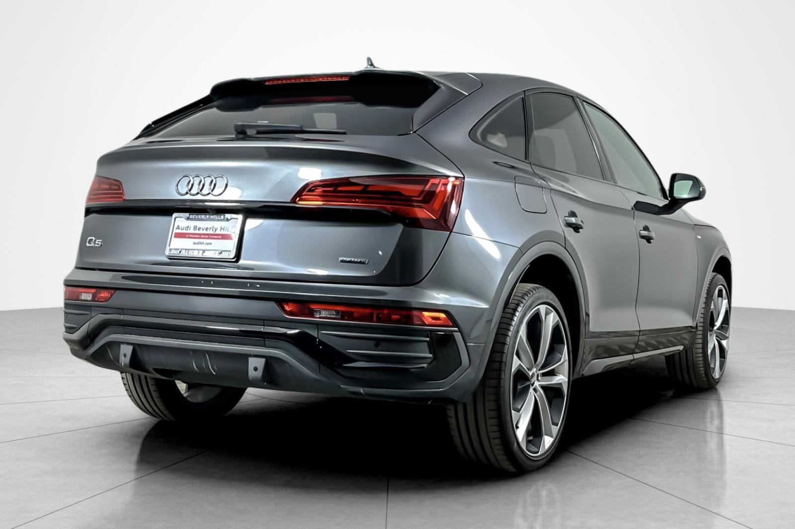 Used 2023 Audi Q5 2.0T Premium Plus w/ Premium Plus Package image 5
