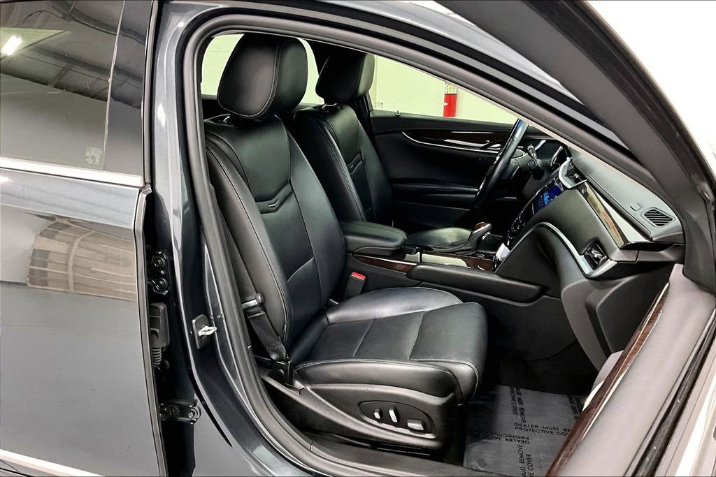 Used 2017 Cadillac XTS Luxury image 10