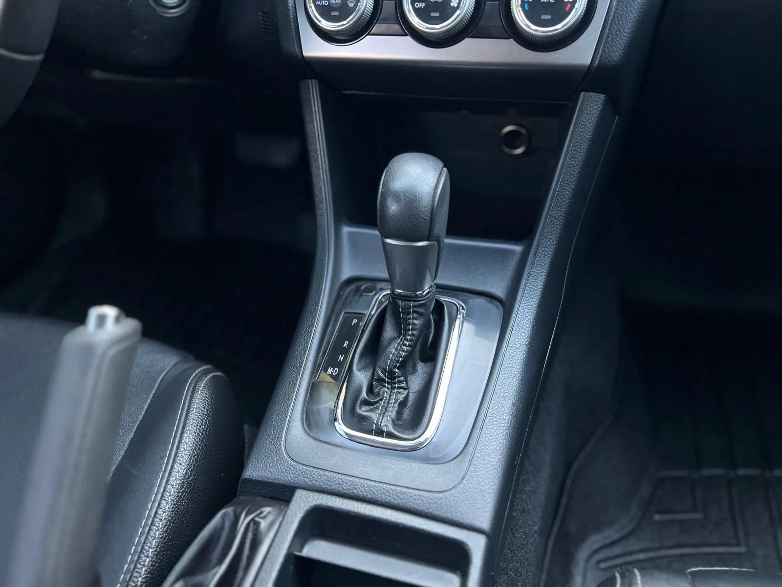 Used 2015 Subaru Impreza 2.0i Limited image 31