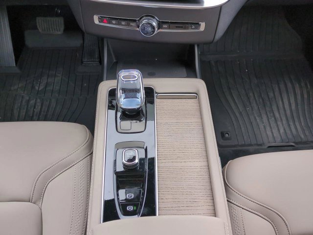 New 2026 Volvo XC90 B6 Plus AWD/4WD image 15