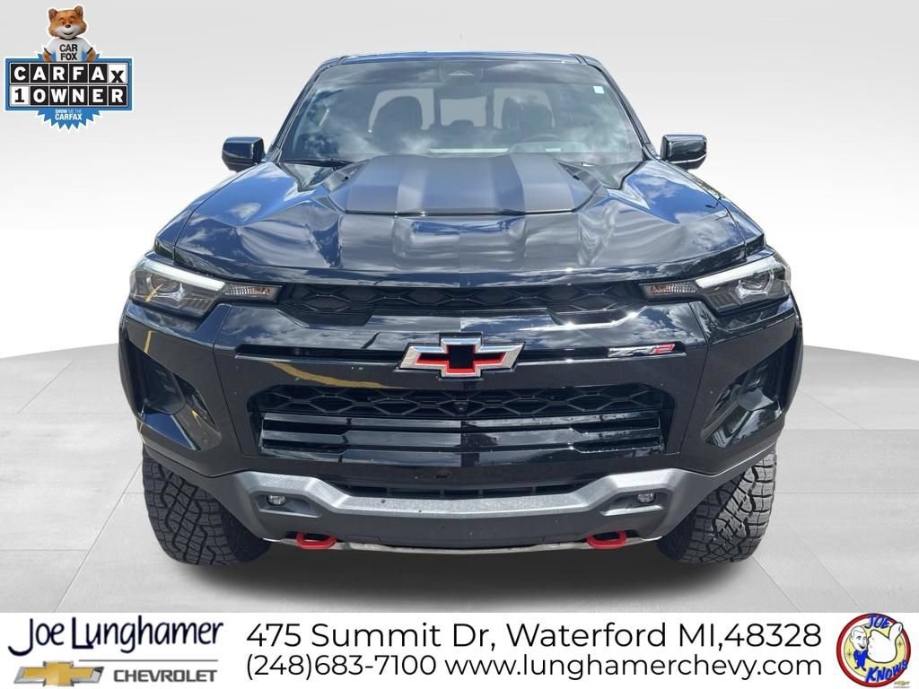 Used 2025 Chevrolet Colorado ZR2 w/ Technology Package AWD/4WD image 9