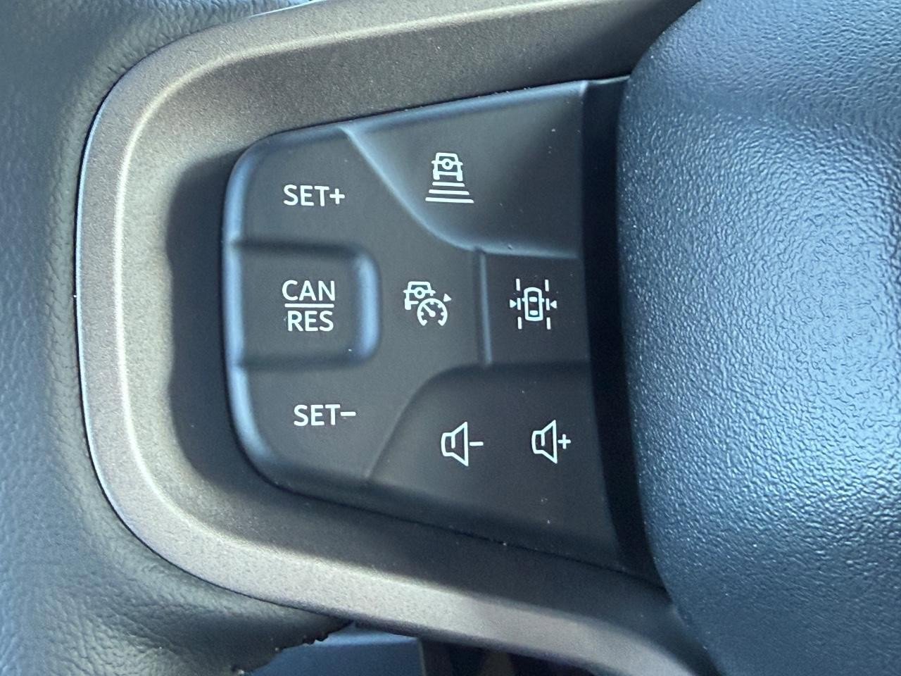 New 2026 Ford Bronco Badlands image 8