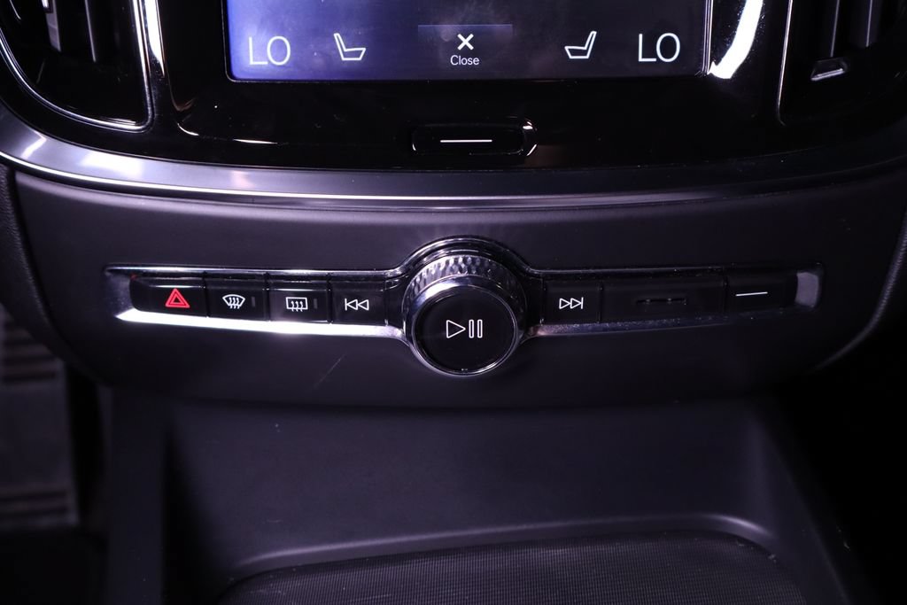 Used 2019 Volvo S60 T6 R-Design AWD/4WD image 25