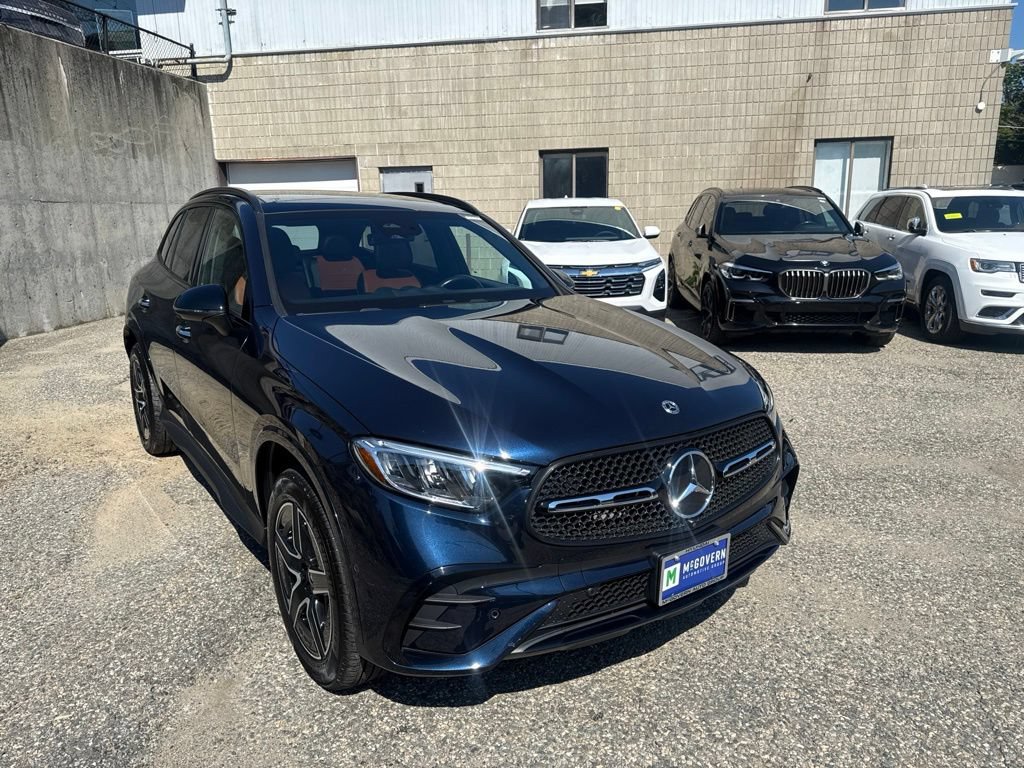 Used 2023 Mercedes-Benz GLC 300 4MATIC image 9