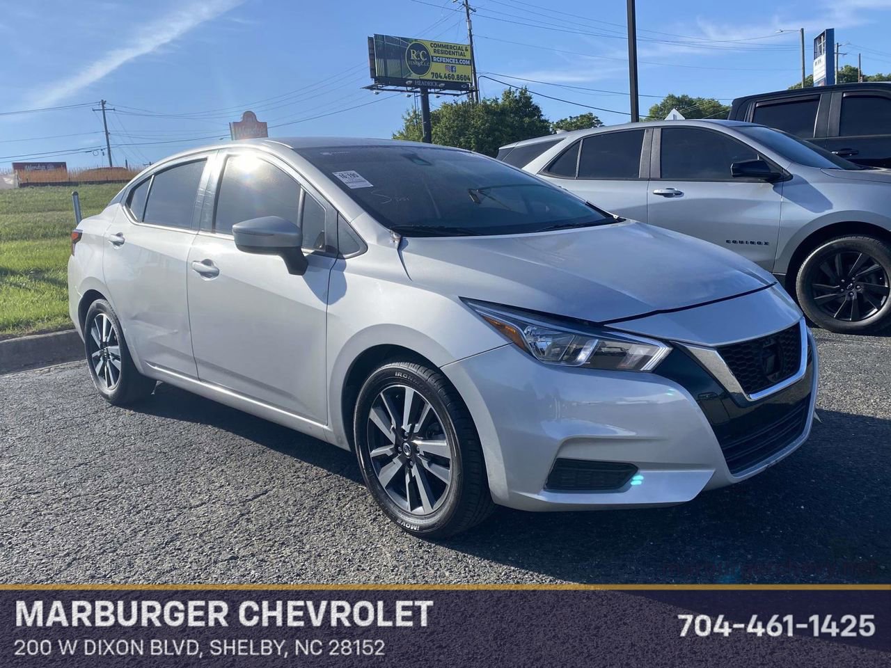 Used 2021 Nissan Versa SV FWD image 1