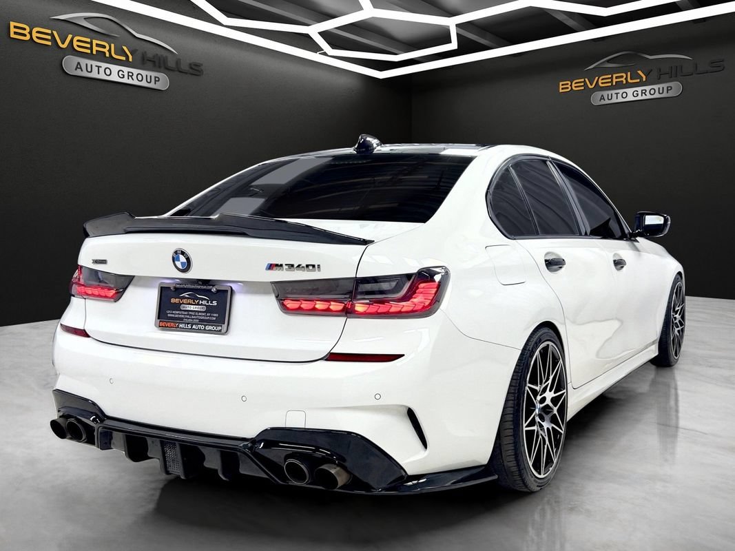 Used 2022 BMW M340i xDrive w/ Driving Assistance Package AWD/4WD image 5
