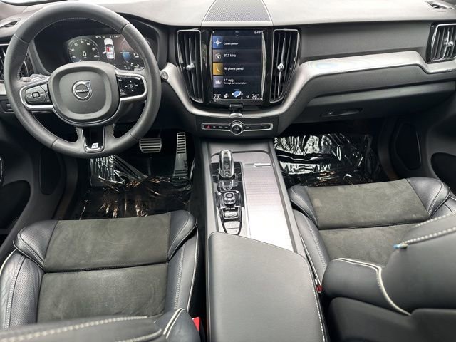 Used 2019 Volvo XC60 T8 R-Design w/ Advanced Package image 15