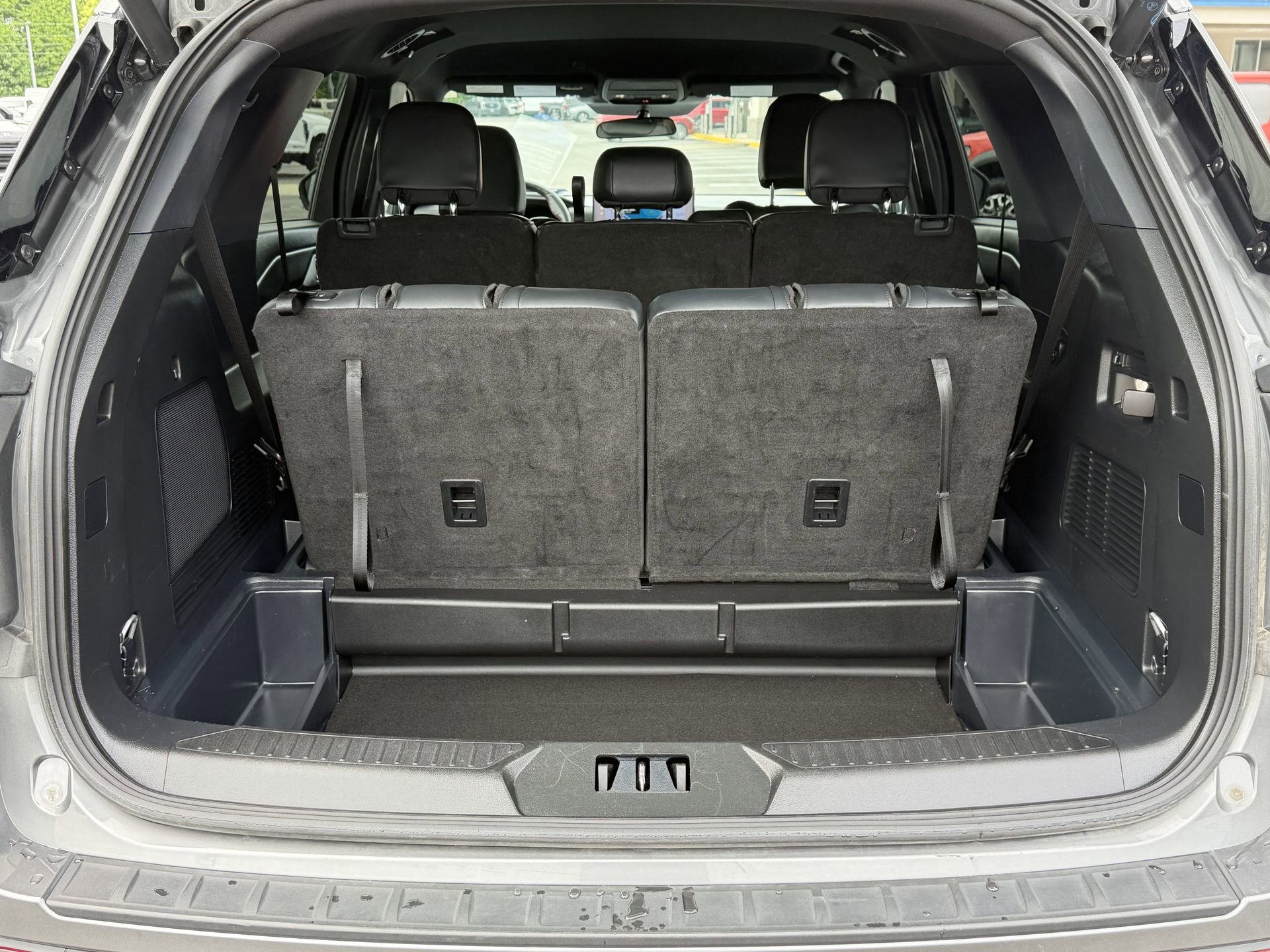 Certified 2025 Ford Explorer ST-Line w/ ST-Line Street Pack AWD/4WD image 23