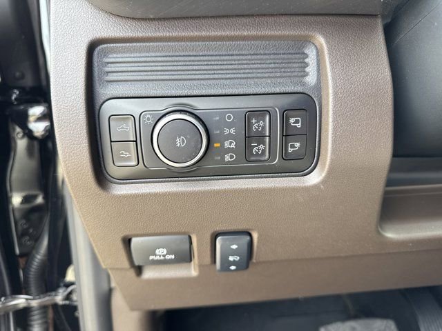 New 2026 Ford F250 King Ranch w/ Chrome Package image 28