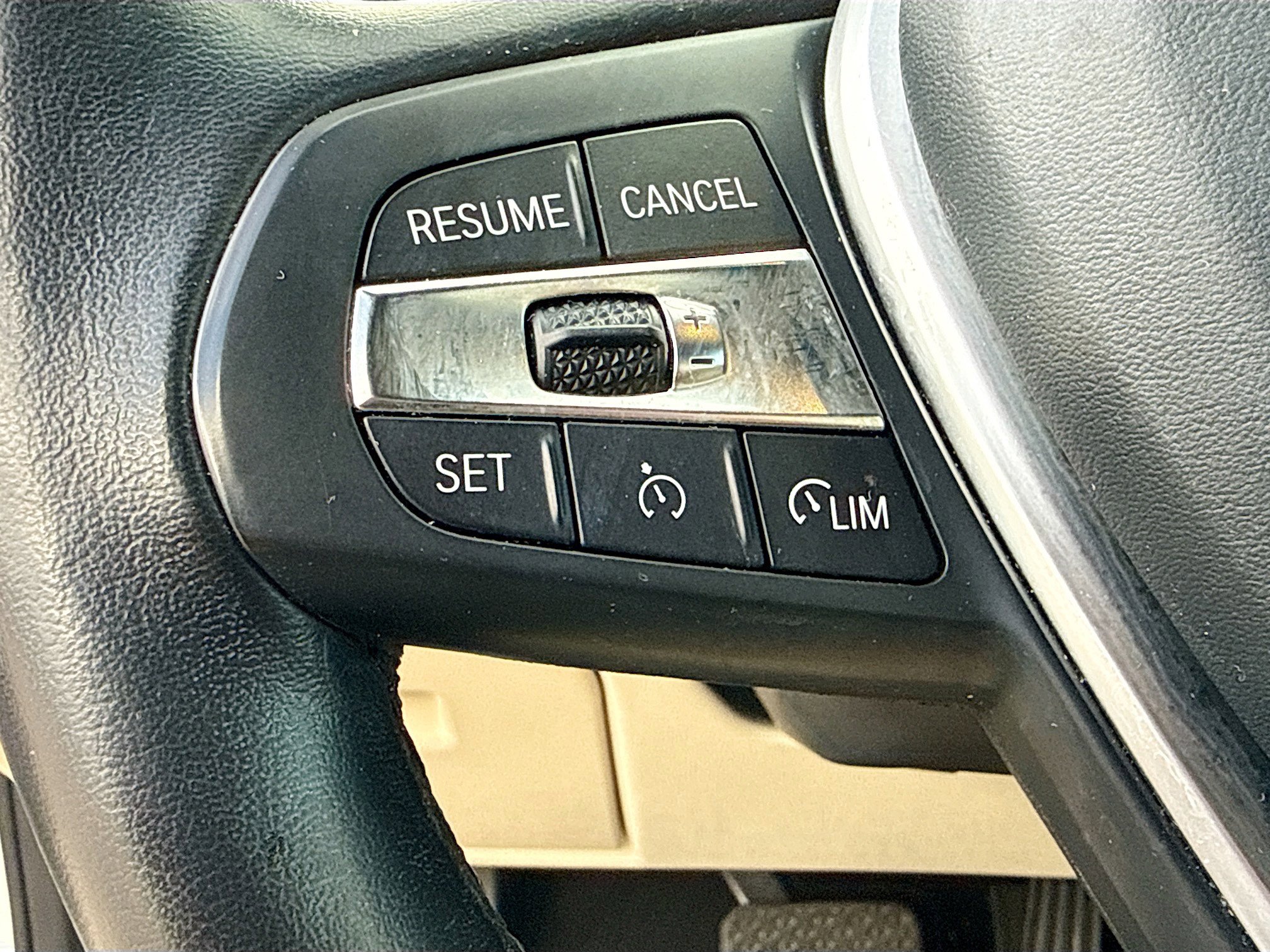 Used 2021 BMW 330i Sedan w/ Premium Package image 37