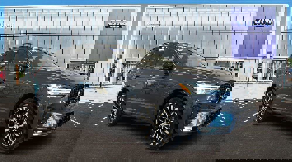 Used 2024 Volvo XC60 B5 Plus w/ Climate Package