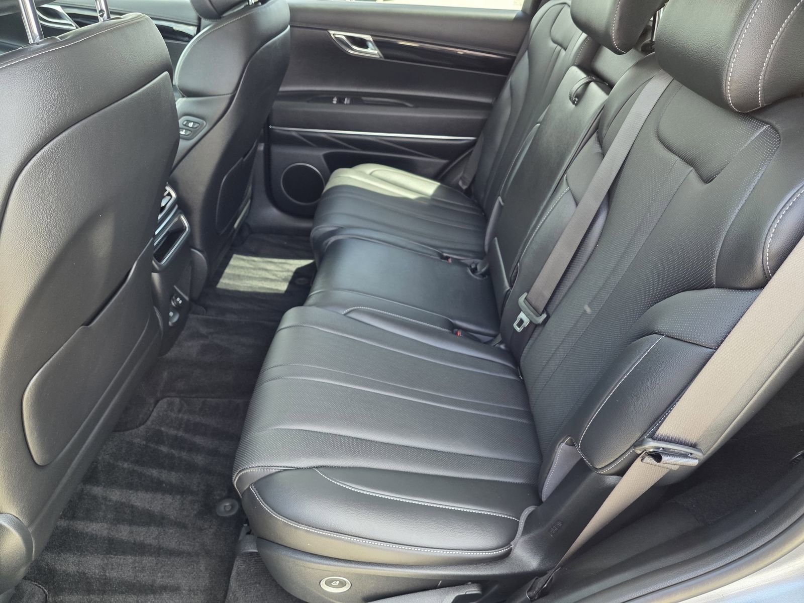 Used 2026 Genesis GV80 2.5T image 16