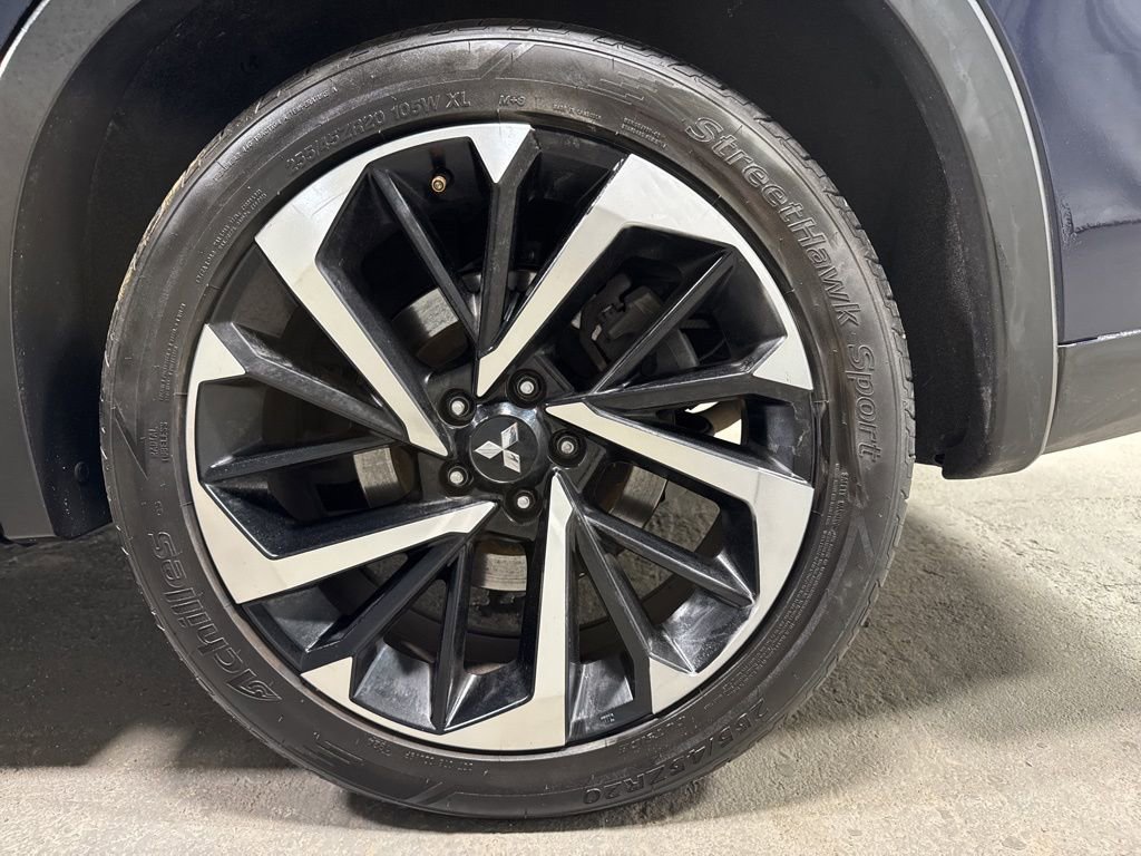 Used 2022 Mitsubishi Outlander SE image 35