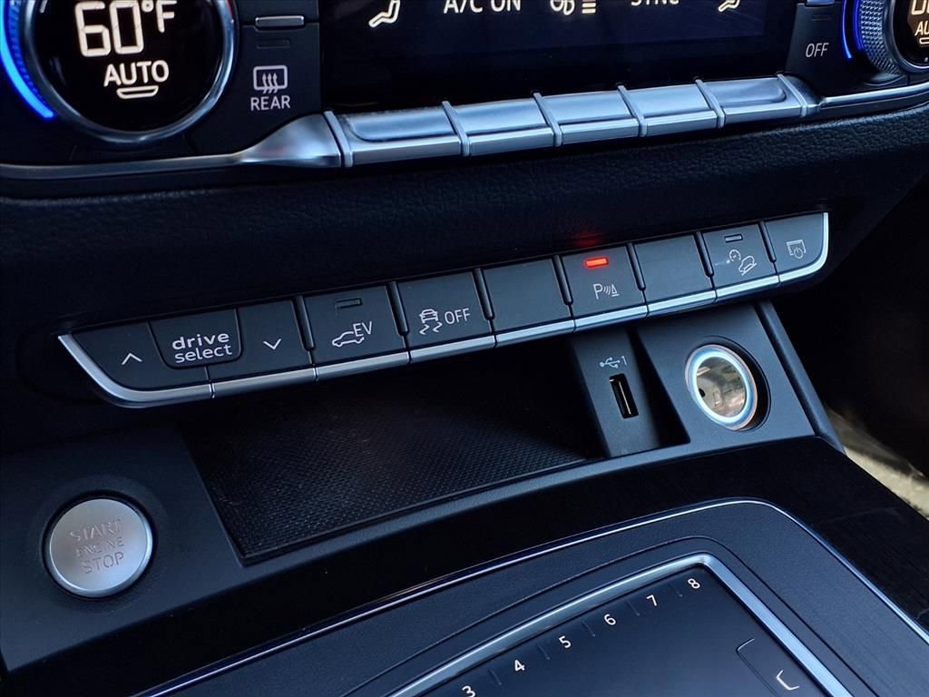 Used 2020 Audi Q5 e Premium Plus w/ Premium Plus Package image 10