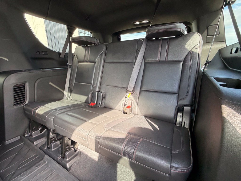 Used 2022 Chevrolet Suburban RST w/ Luxury Package AWD/4WD image 23