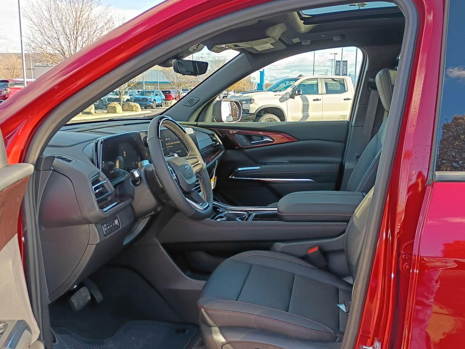 New 2026 Chevrolet Traverse Z71 w/ Enhanced Driving Package image 28