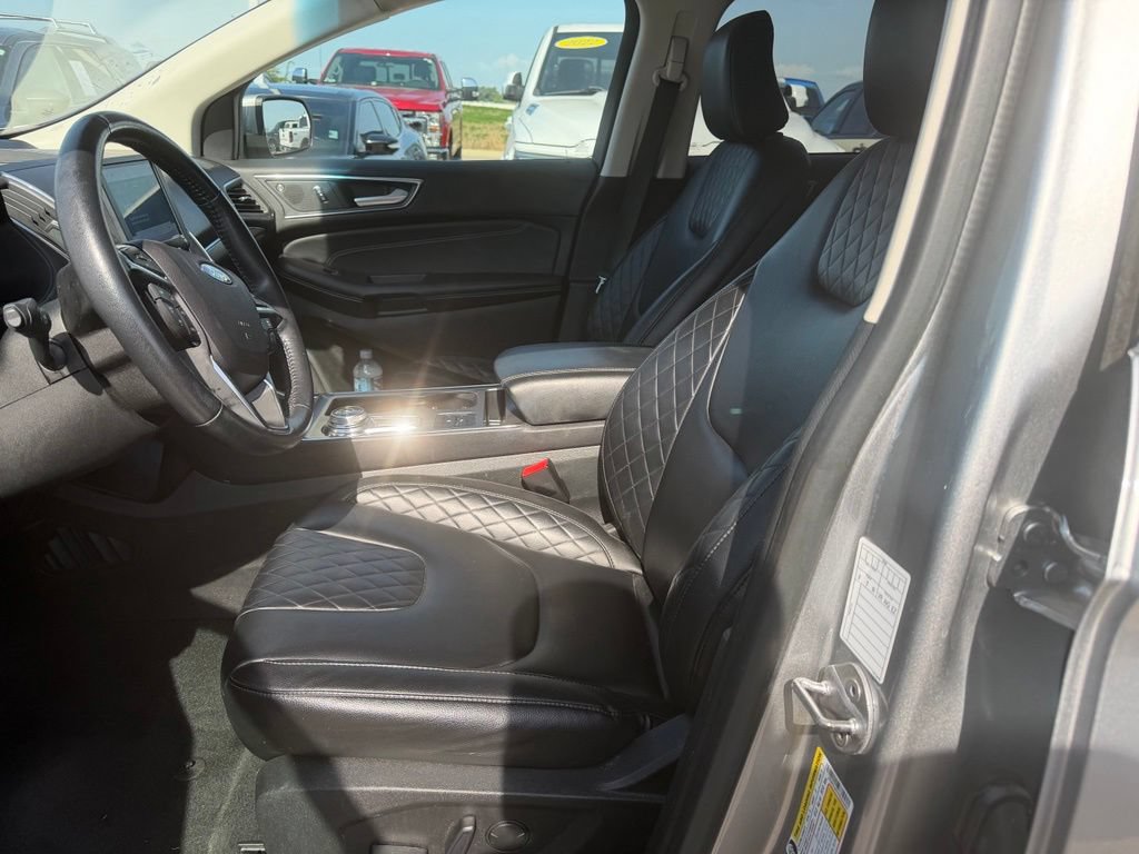 Used 2023 Ford Edge Titanium AWD/4WD image 15