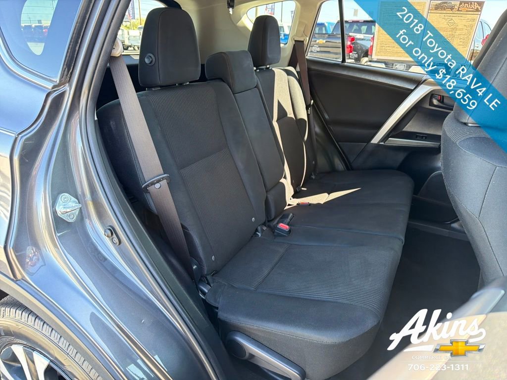Used 2018 Toyota RAV4 LE image 16