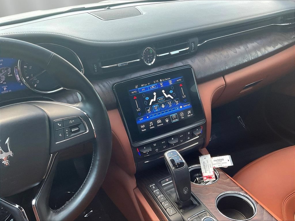 Used 2019 Maserati Quattroporte S Q4 AWD/4WD image 9