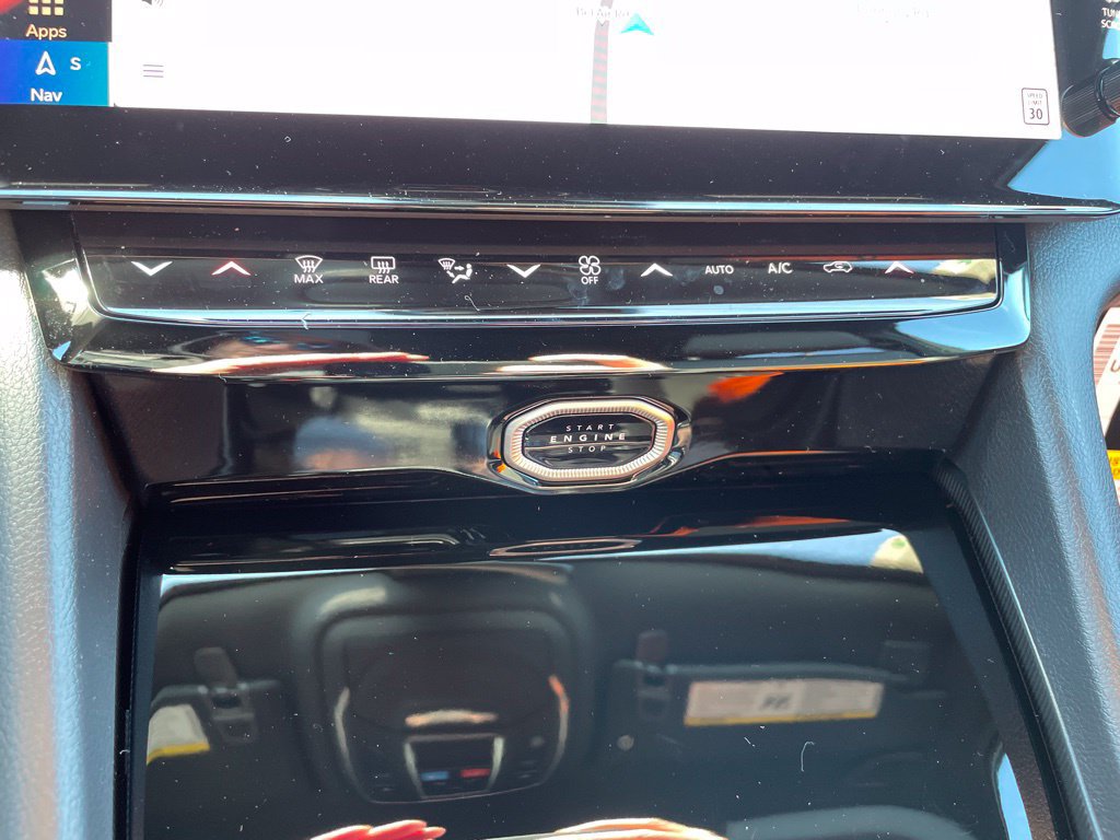 New 2026 Jeep Grand Cherokee Altitude AWD/4WD image 15