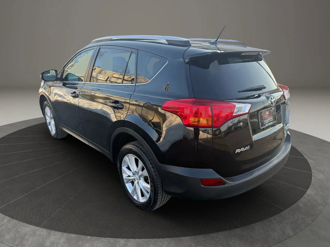 Used 2014 Toyota RAV4 Limited image 9